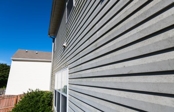 Cost of Vinyl Siding Panel Replacement in Independence